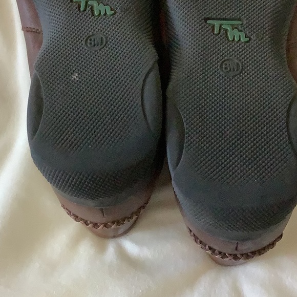 Thom McAn Women’s Wide Width Brown Tassel Loafers - Picture 8 of 8